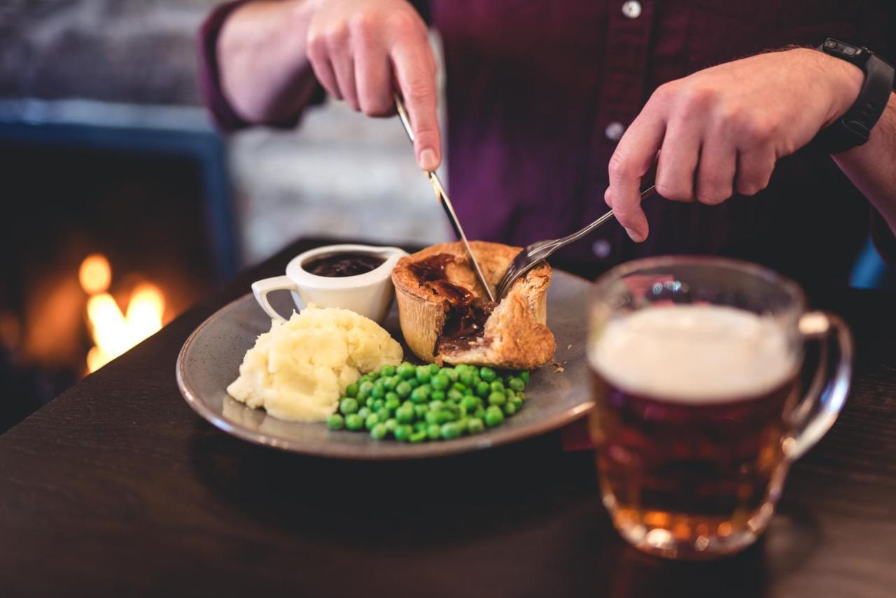 Black Bull Hotel Kirkby Stephen Luaran gambar